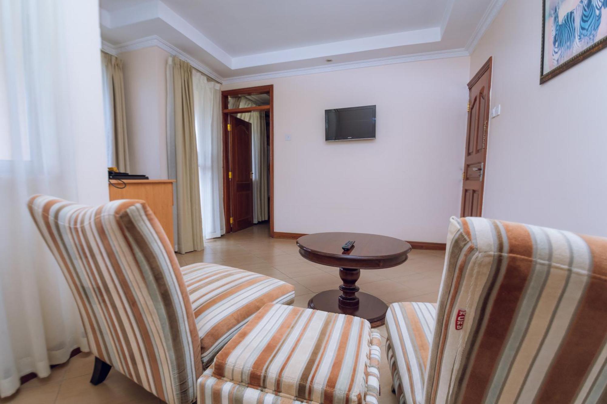 ลองวิว สวีท Hotel ไนโรบี ภายนอก รูปภาพ