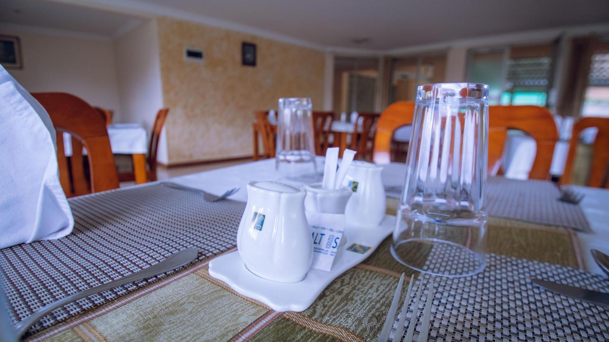 ลองวิว สวีท Hotel ไนโรบี ภายนอก รูปภาพ
